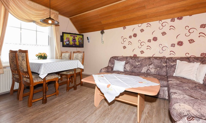 Stedesdorf Apartment | Apartment "Ilka" - Country house "Oldenhof"