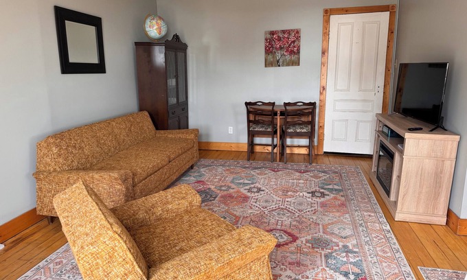 Bonnechere Valley Apartment | Apartment in 150-year-old farmhouse! Access to river, forest, paths, games.