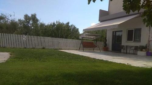 Katsaraiika Apartment | apartment in a country house#