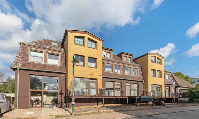 Panketal Apartment | Apartment In A Hotel "Hotel Zur Panke Wohnung 5" with Shared Terrace and Wi-Fi