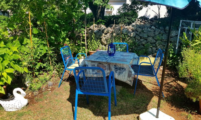 Skrbcici Apartment | Apartment in a picturesque village with a garden