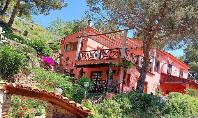 Rio nell'Elba Apartment | apartment in an Orange villa