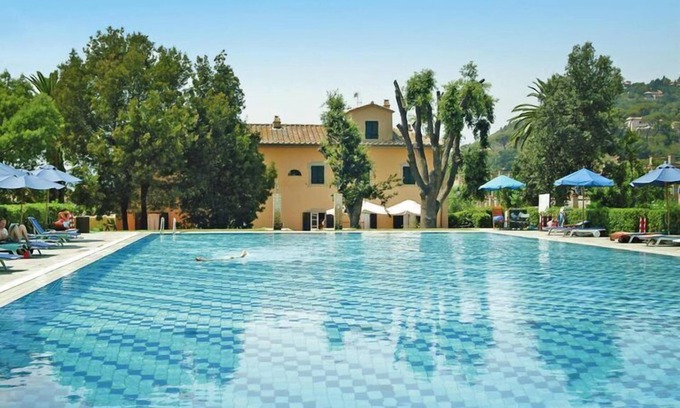 Bagnaia Apartment | Apartment in Bagnaia near Gulf of Portoferraio