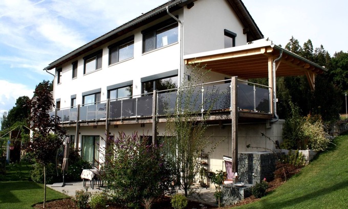 Roetz Apartment | Apartment in Heinrichskirchen near Forest Edge