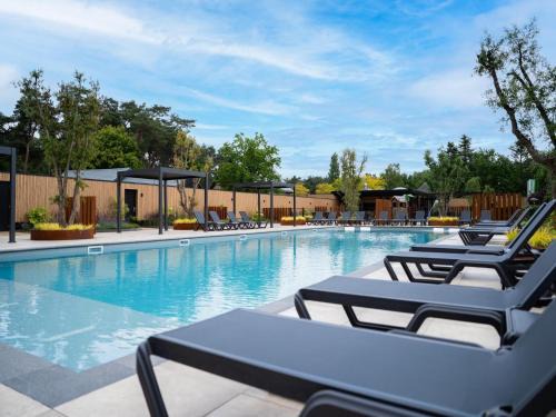 Municipality of Veldhoven Ski Chalet | Apartment in Eindhoven near City Center