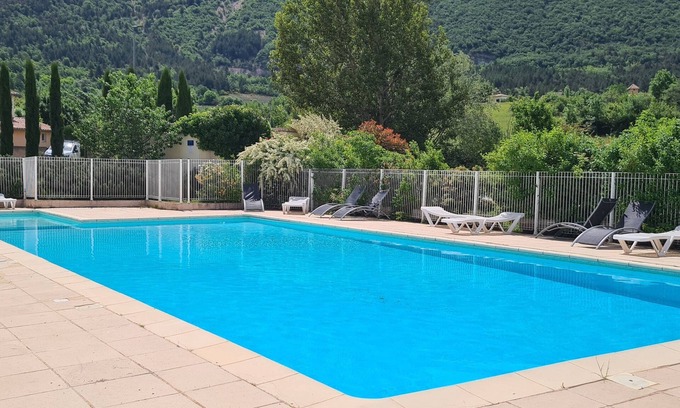 Montbrun-les-Bains Apartment | Apartment in the Hameau des Sources (Ask for the spa package)