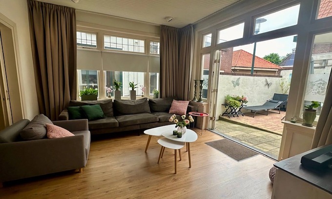 Groenlo Apartment | Apartment in Groenlo with Private Garden