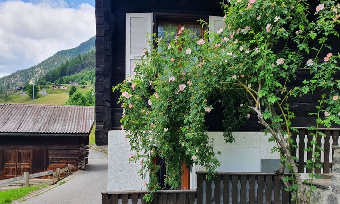 Osco Apartment | Apartment in historic village of Leventina (Margherita Apartment)