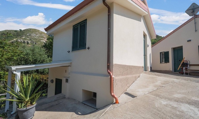 Gasponi Apartment | Apartment in Tropea with Mountain Views