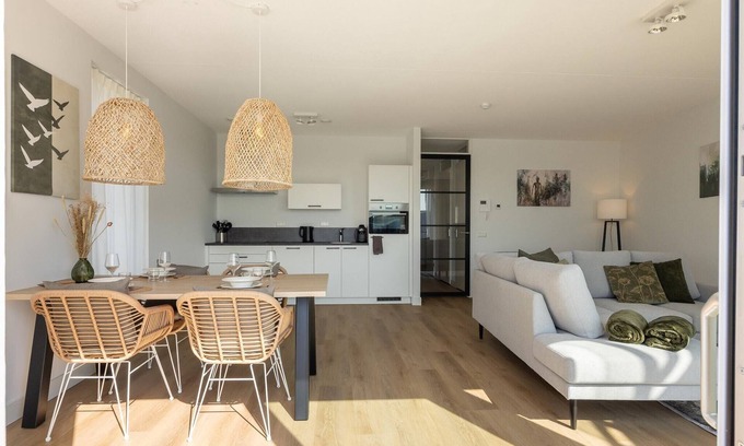 Kortgene House | Apartment in Kortgene with Harbor View
