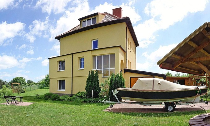 Miedzyzdroje Apartment | Apartment in Lubin near Lake Wicko