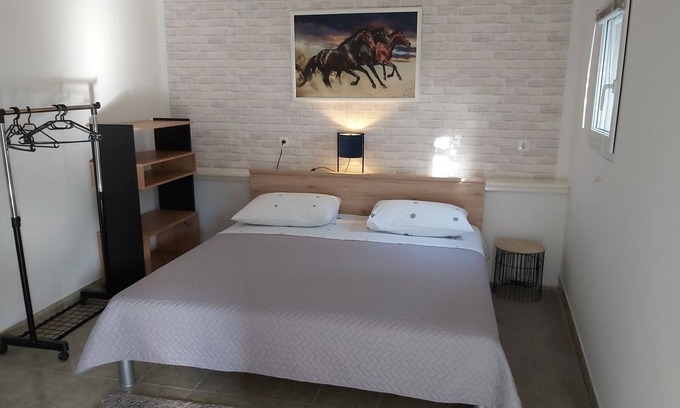 Borak Apartment | Apartment in Omiš with Seaview, Terrace, WIFI (161-2)