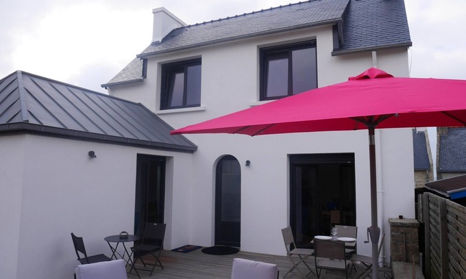 Saint-Guenole House | Apartment in Penmarch near Sandy Beach