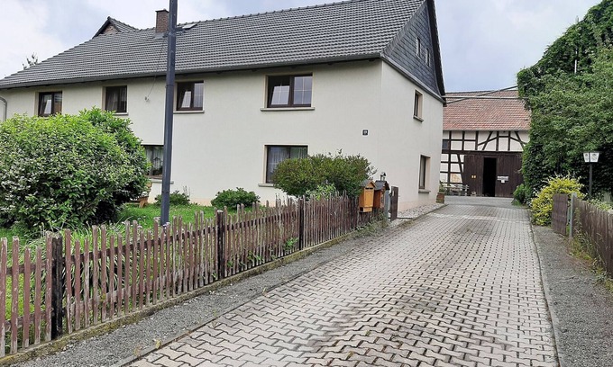 Braunichswalde Apartment | Apartment in Thuringia with garden