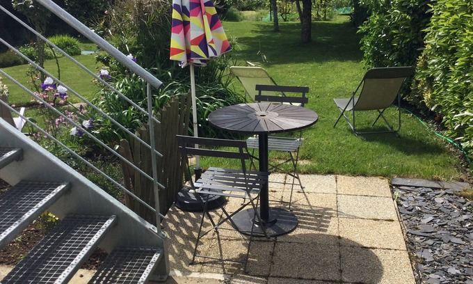 Saint-Evarzec Apartment | Apartment in the countryside between Quimper and Beaches