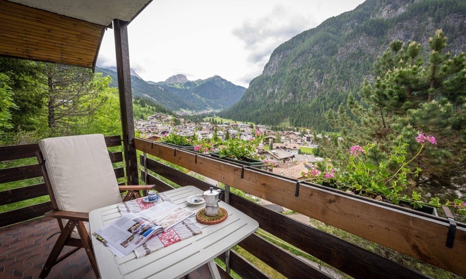 Campitello di Fassa Apartment | Apartment with stunning views over the valley