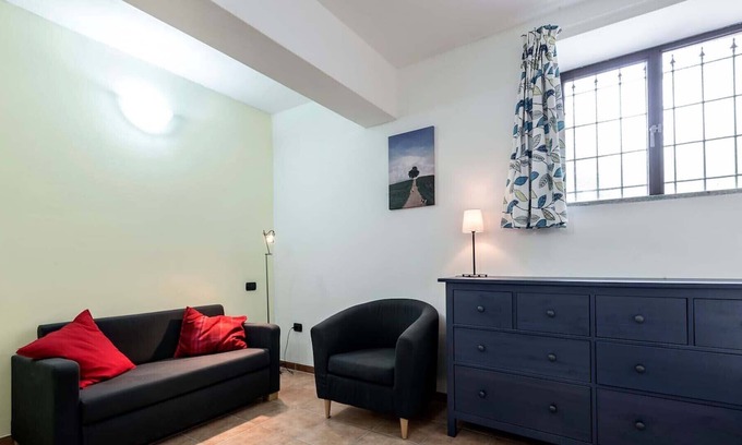 Montecalvo Versiggia Apartment | Apartment "la Cantinetta" in Villa I Due Padroni, with pool