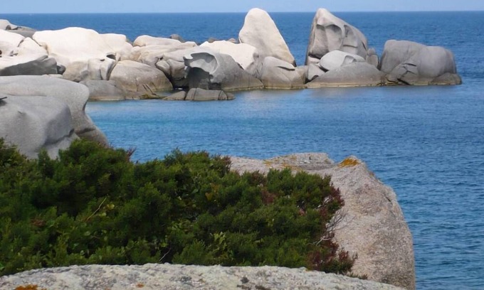 Capo Testa Apartment | Apartment with stunning views of the Bocche di Bonifacio