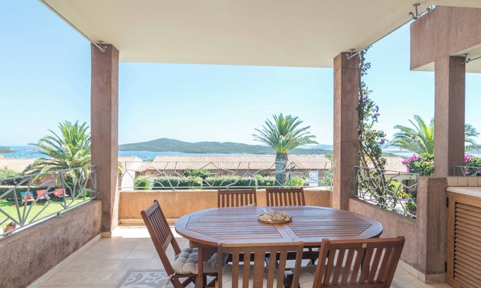 Porto Pozzo Apartment | Apartment 'Il Fiordo 16' with Sea View, Shared Pool and Air Conditioning