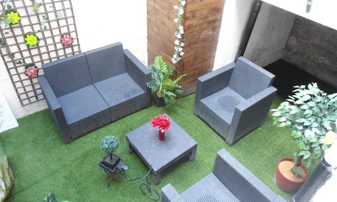 Decre-Cathedrale Apartment | Apartment Jardin en Ville by Interhome
