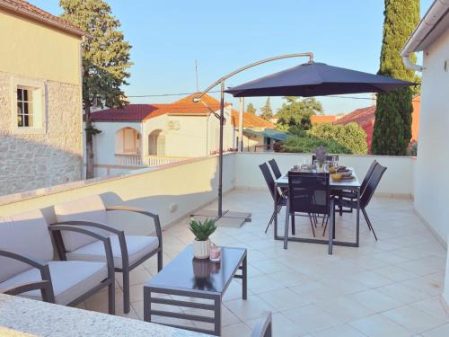 Sveti Filip i Jakov Apartment | Apartment Jukich