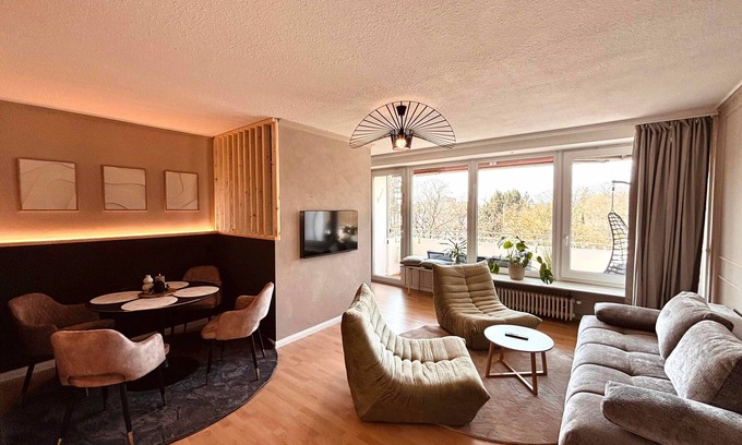 Halstenbek Apartment | Apartment 'Kokorey' with Balcony and Wi-Fi