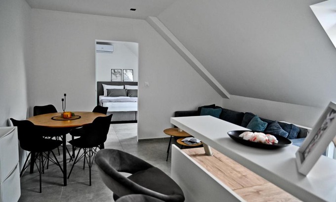 Hoce-Slivnica Apartment | Apartment Lilly