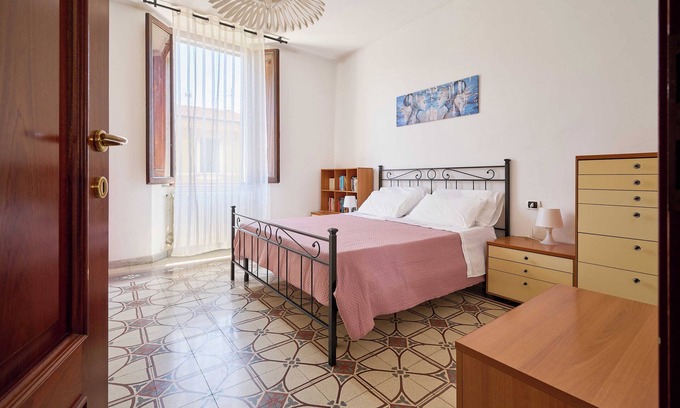 Piombino Apartment | Apartment 'La Casa Di Miki' with Wi-Fi