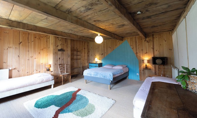 Valgorge Apartment | Apartment 'La Ferme De Chalas - Appart'chambre' with Shared Pool, Shared Terrace and Wi-Fi
