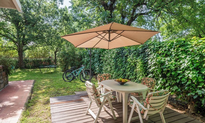 Altopascio Apartment | Apartment 'La Romea Altopascio' with Private Garden, Wi-Fi and Air Conditioning