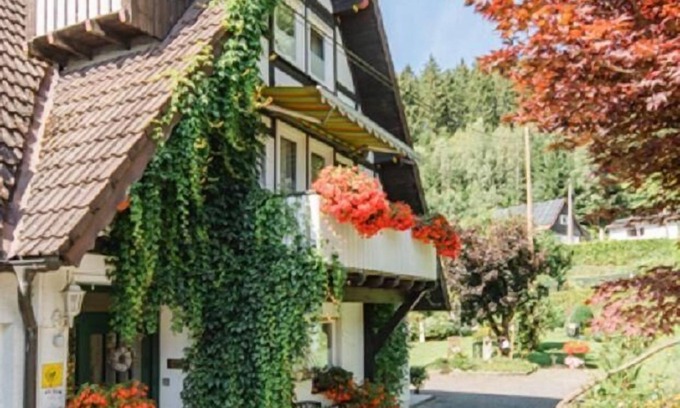 Eslohe Apartment | Apartment Landhaus Sonnenhang