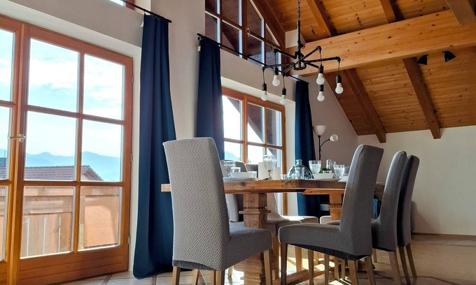 Raubling Apartment | Apartment Loft Bergpanorama 1 near Chiemsee in Chiemgau