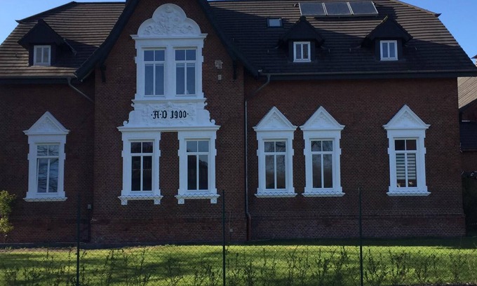 Loxstedt Apartment | Apartment Mathilda in historic villa "Northern Lights"