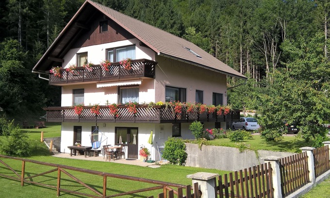 Ratece Apartment | Apartment Mertelj with 2 bedrooms, with the terrace