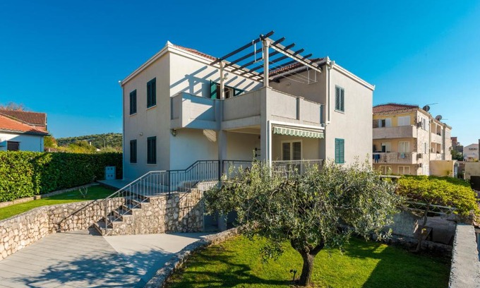 Zvekovica Apartment | Apartment Miljas