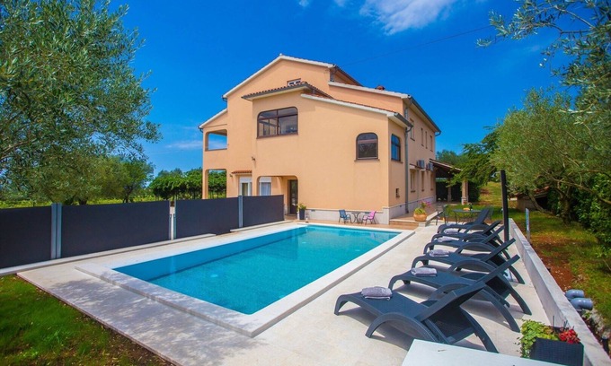 Vosteni Apartment | Apartment Mir with private Pool