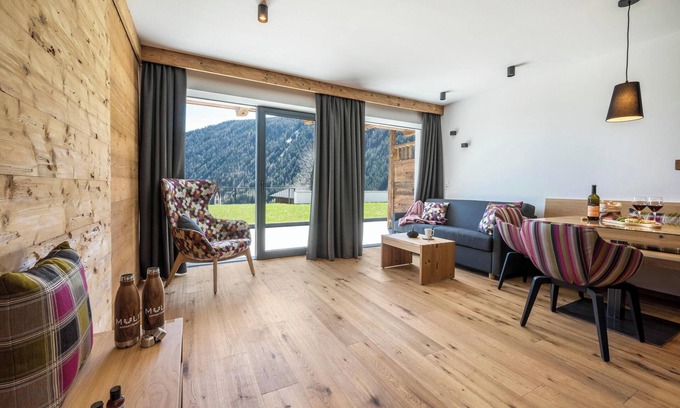 Valles Apartment | Apartment "Mulin Moidl" next to the Skiing Area with Mountain View, Sauna & Garden