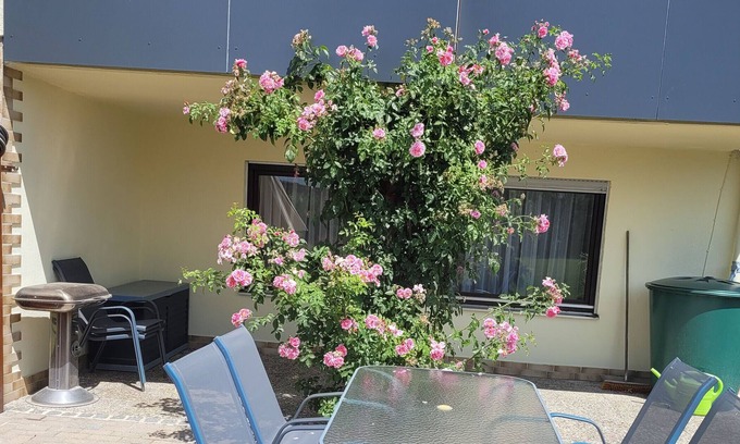 Rainau Apartment | Apartment "Nähe Bucher - Stausee" with Shared Terrace, Shared Garden and Wi-Fi
