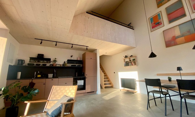 Sigmarszell Apartment | Apartment 'Noir' with Mountain View, Balcony and Wi-Fi