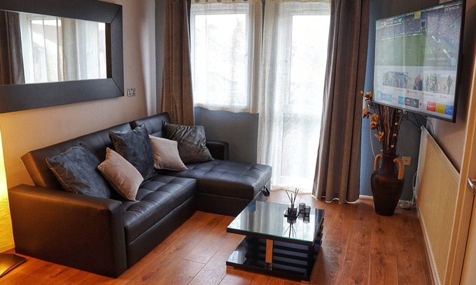Edmonton Apartment | Apartment North London - Edmonton