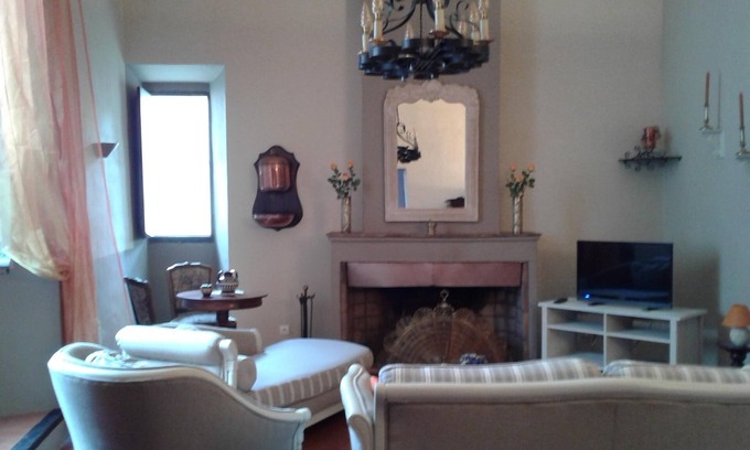 Villecroze Apartment | APARTMENT OF CHARACTER 120M2 IN ANCIENT CASTLE FEODAL