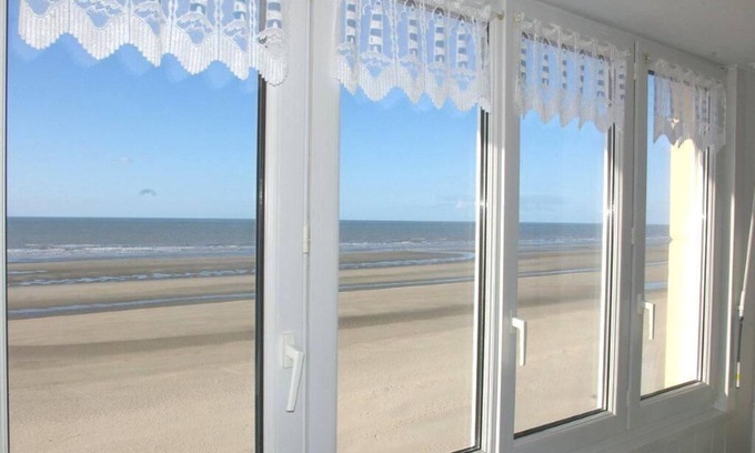 Bray-Dunes Apartment | Apartment on sea dyke