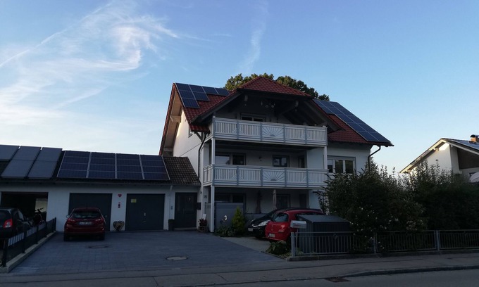 Penzing Apartment | Apartment on the Lech-Ammerseeradweg