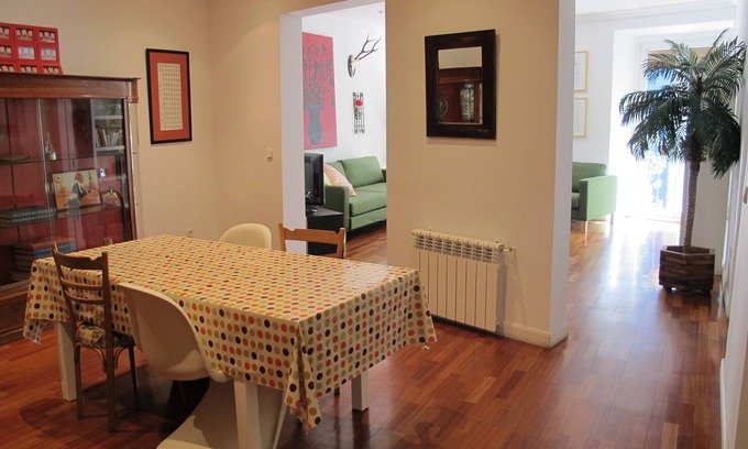 Palacio Apartment | APARTMENT OPERA/ROYAL PALACE