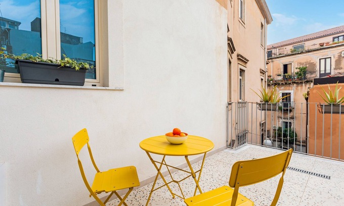 Archi Apartment | Apartment 'Orlando By Tabula House' with Private Terrace, Wi-Fi and Air Conditioning