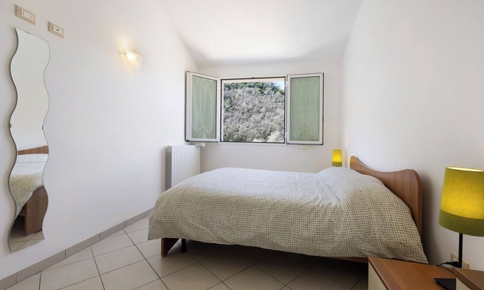 Stellanello Apartment | Apartment 'Pana La Taggiasca' with Mountain View
