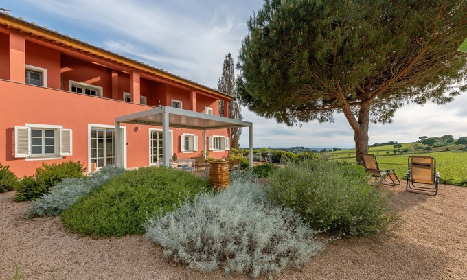 Riparbella Apartment | Apartment 'Podere Terraviva - Apt Ginestra' with Sea View, Shared Pool and Wi-Fi