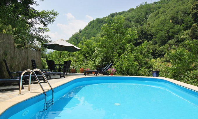 Bagni di Lucca Apartment | Apartment Poesia 2 bedrooms/pool and garden in Bagni di Lucca