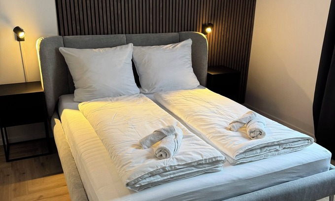 Iserlohn Apartment | Apartment "Pure & Stylish: Black"