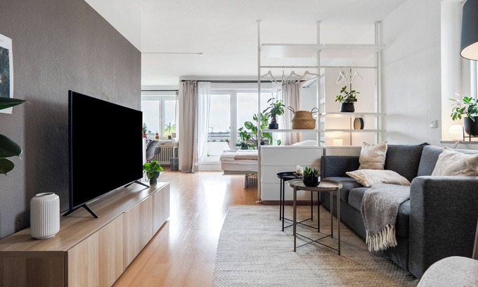 Mitte-Sud Apartment | Apartment 'Ruhiges Und Modernes Zuhause' with Balcony and Wi-Fi